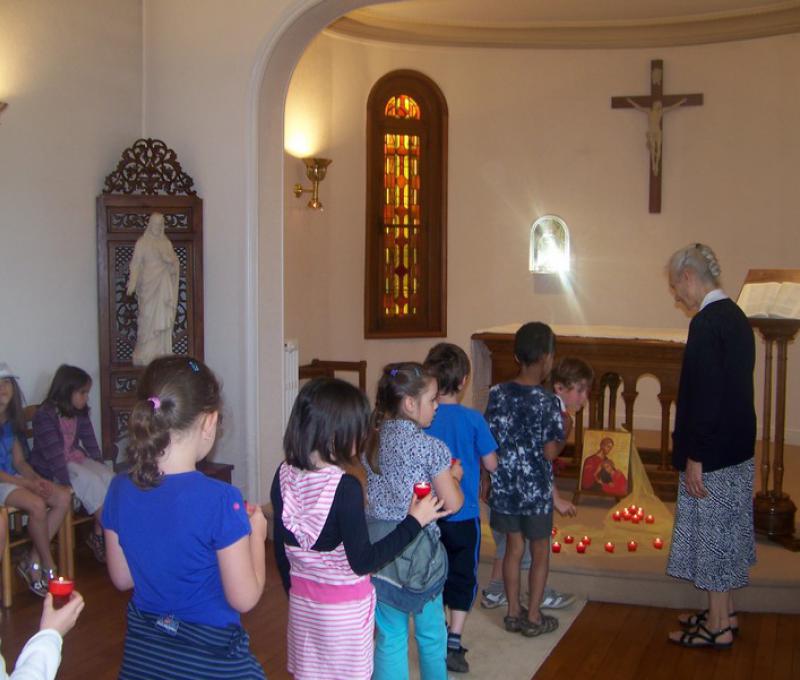 Enfants chapelle Paray