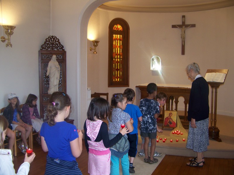 Enfants chapelle Paray